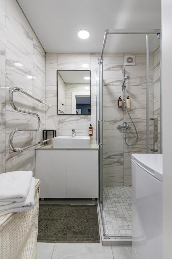 Apartamento Riverfront 2bd Old Town By Hostlovers *